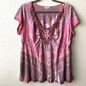 Live and Let Live Womens Shirt Size 1x Embroidered Stripes Short Sleeve Vneck